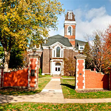 simpson college building and entrance gate
