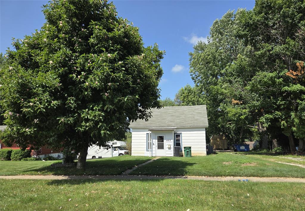 403 N I Street, Indianola, IA 50125