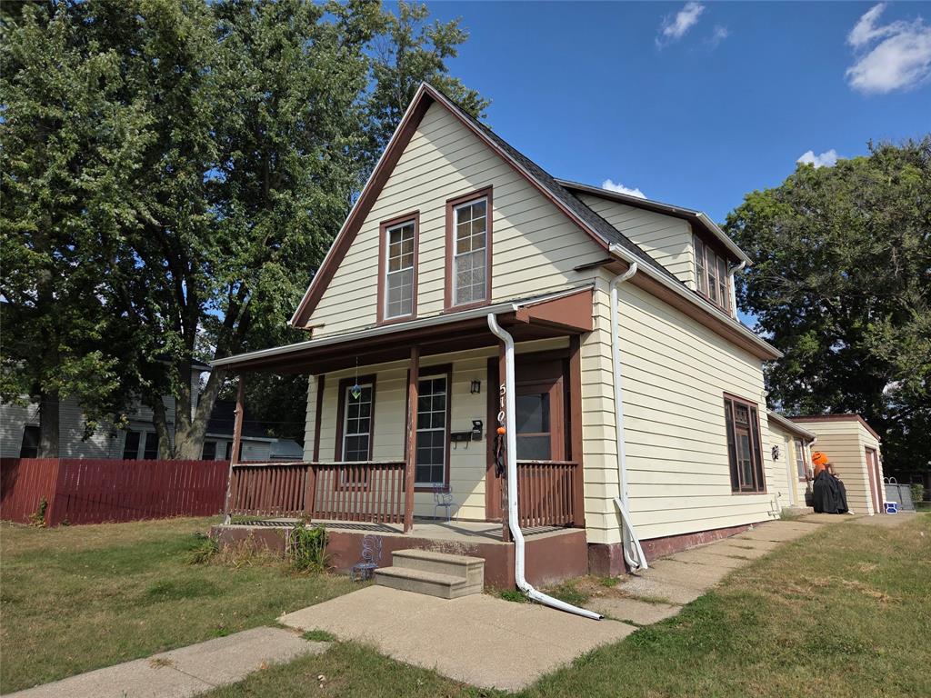 510 S Jefferson Way, Indianola, IA 50125